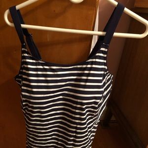 Lands end tankini top.